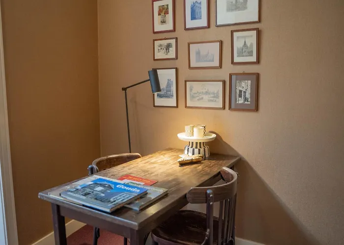 The Ξενοδοχείο 2*